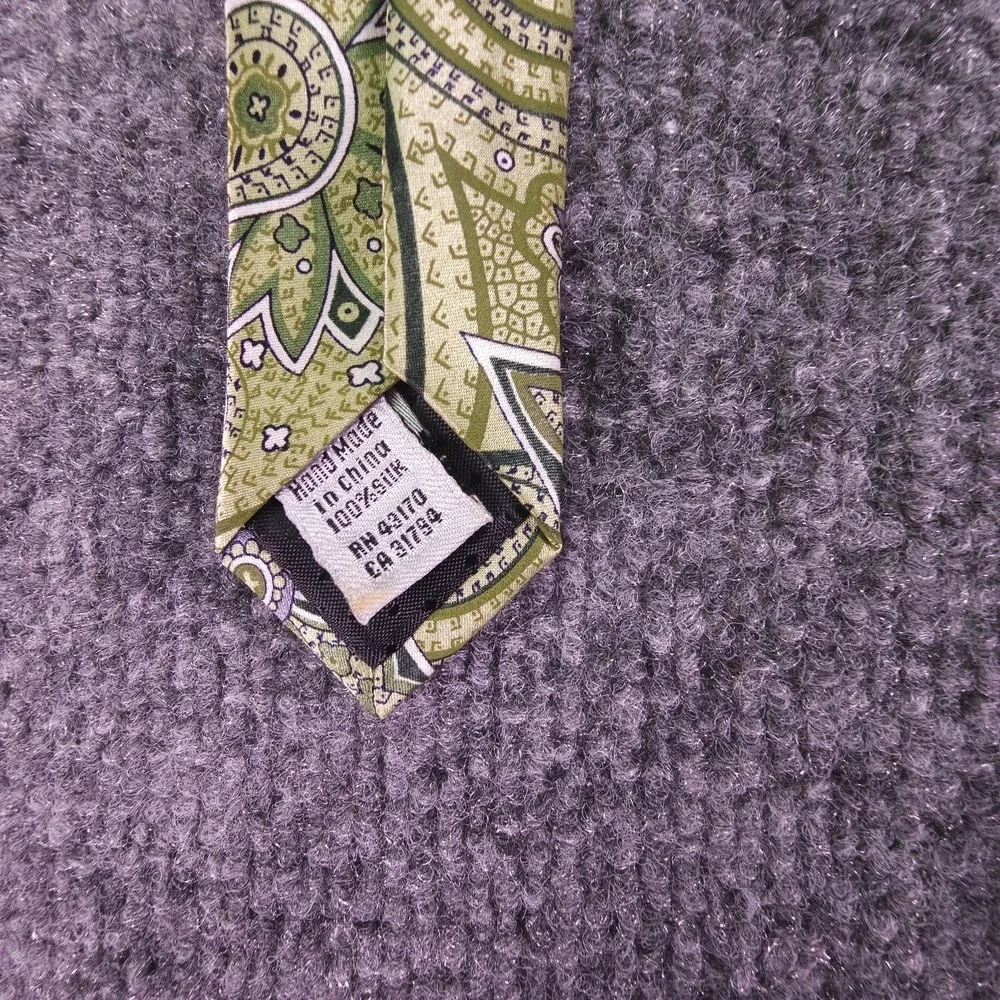 Geoffrey Beene Luxury Tie‎ Green Blue Paisley Woven Silk Necktie